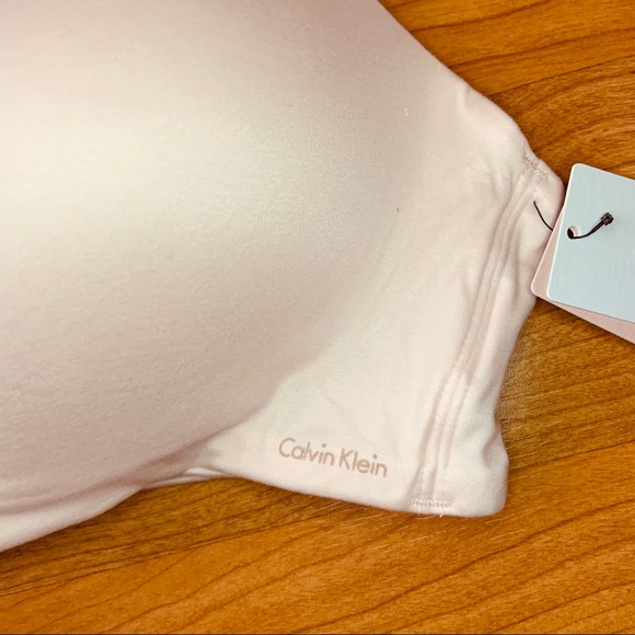 Calvin Klein Lightly Lined Wirefree Lounge Bra - Picture 9 of 13
